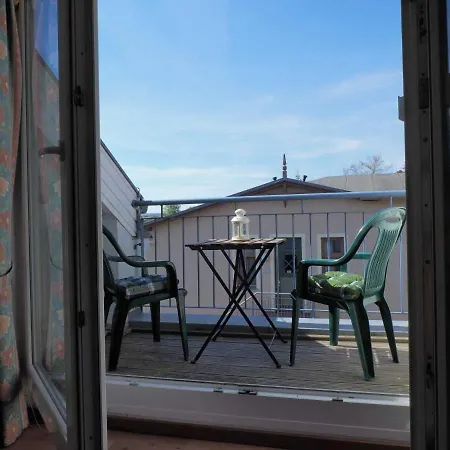Residenz Am Stadtwald 28 *